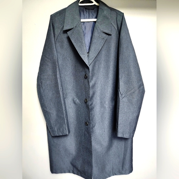 Bertigo Over Coat - Picture 1 of 2